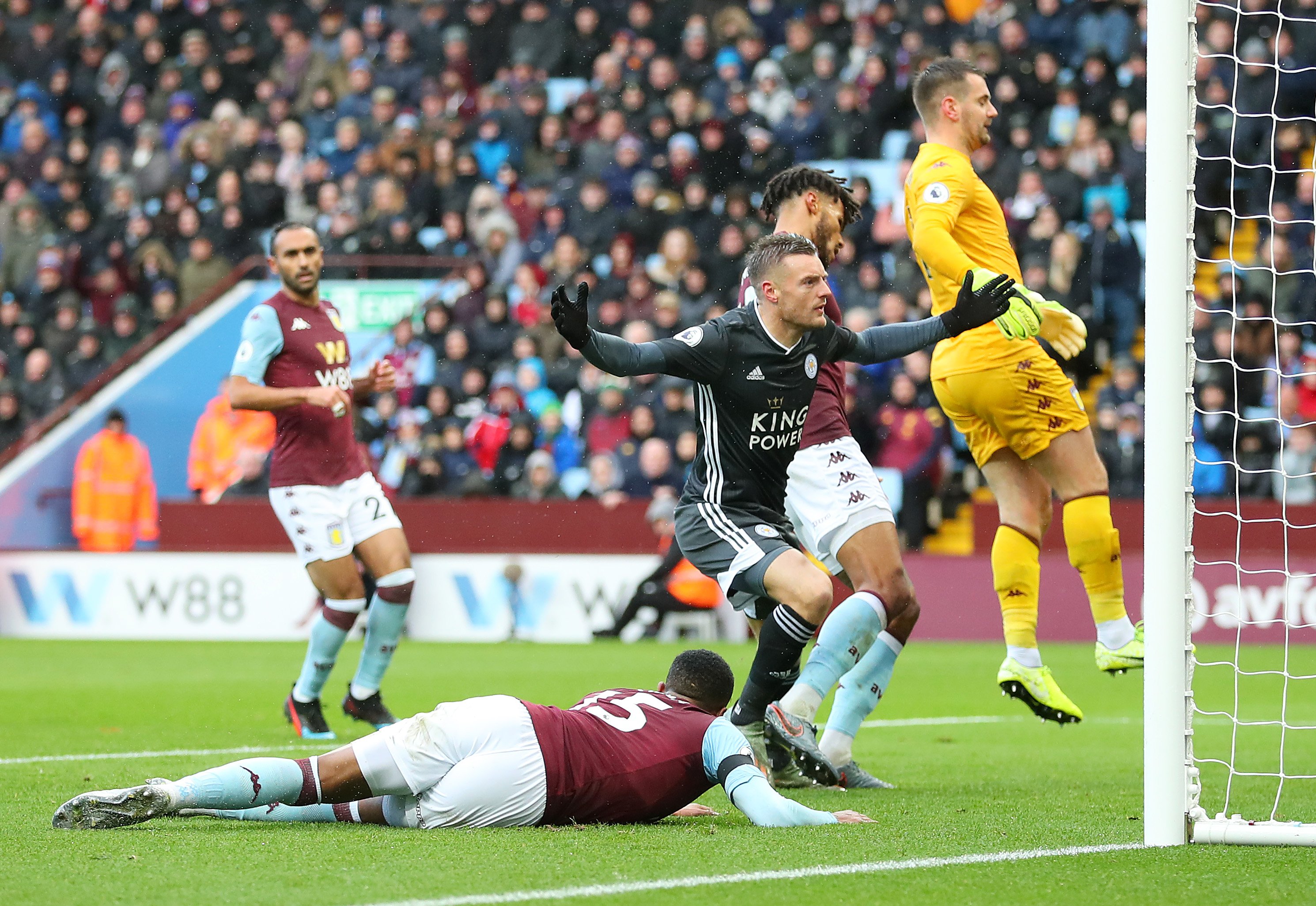 都让其面临 都让其面临