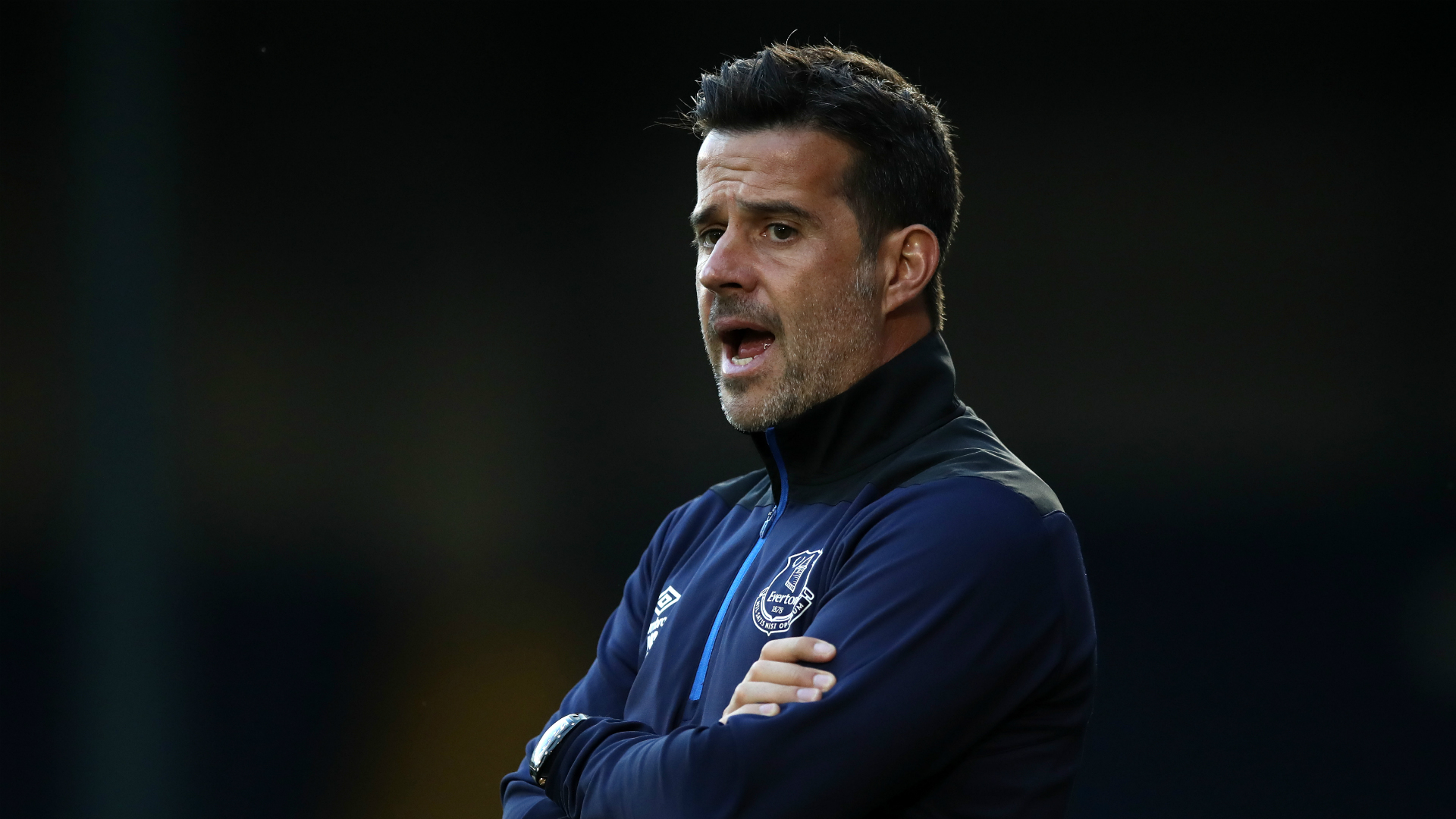 对抗往往充 对抗往往充